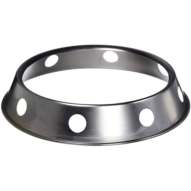 Le Yatsuga wok ring stand: blank metalring med runde huller i siden, fotograferet på hvid baggrund